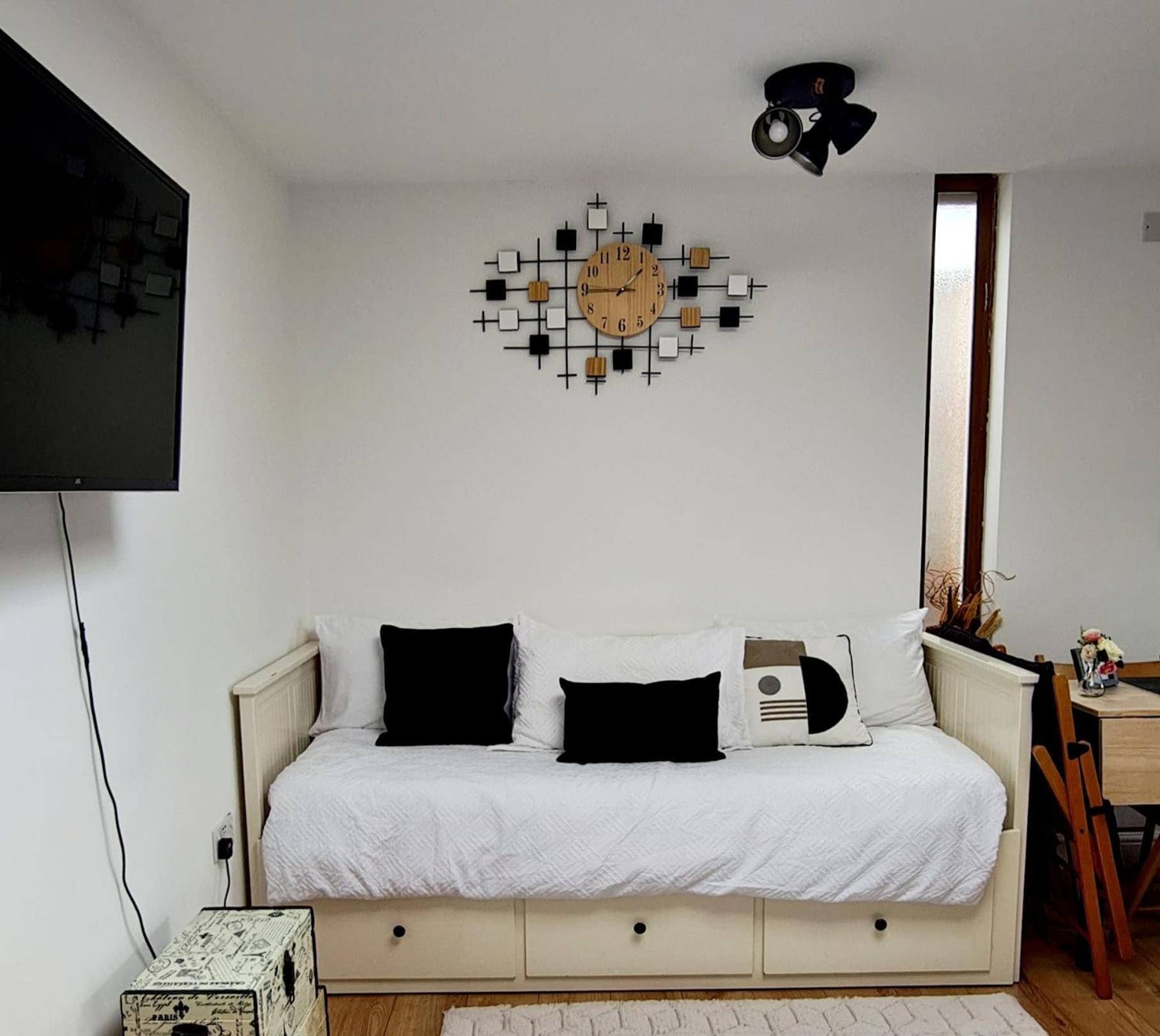 Canterbury Romantic Modern Home Goodnestone  Экстерьер фото